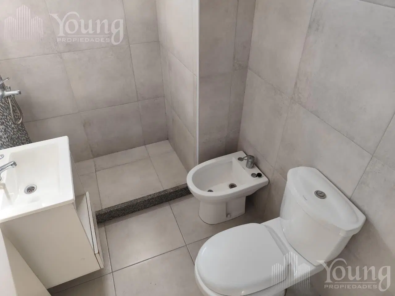 Departamento APTO PROFESIONAL en alquiler centro de Wilde 2