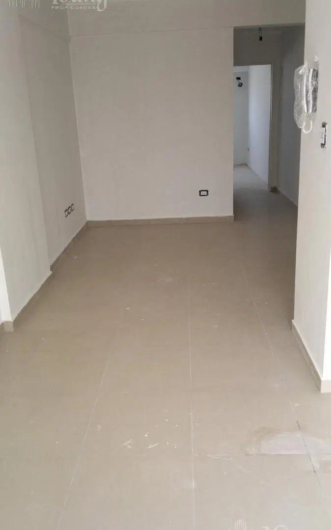 Departamento 2 ambientes al frente 3