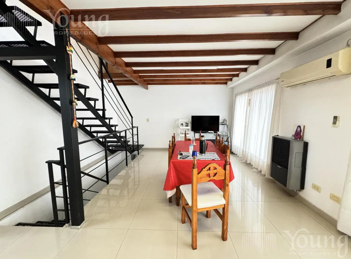 Venta PH de 2 ambientes en Bernal 4