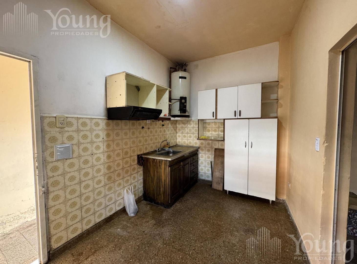 Foto de Alquiler PH 2 ambientes en Bernal Oeste, imagen 2