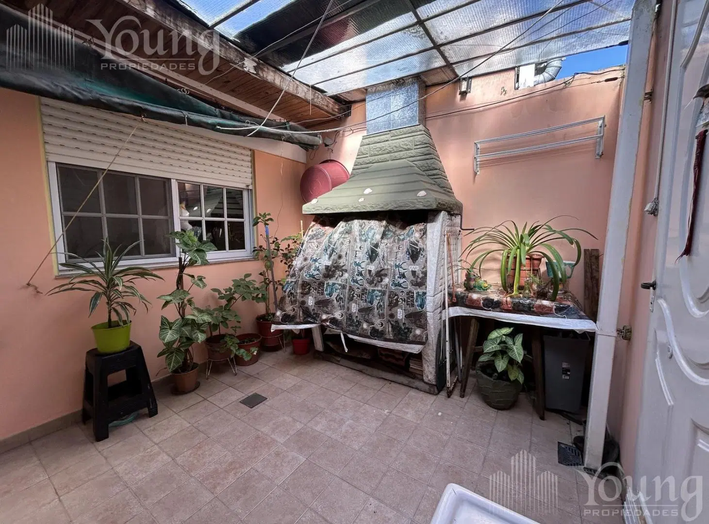 VENTA PH 2 AMBIENTES CON PATIO Y PARRILLA EN SARANDÍ 5