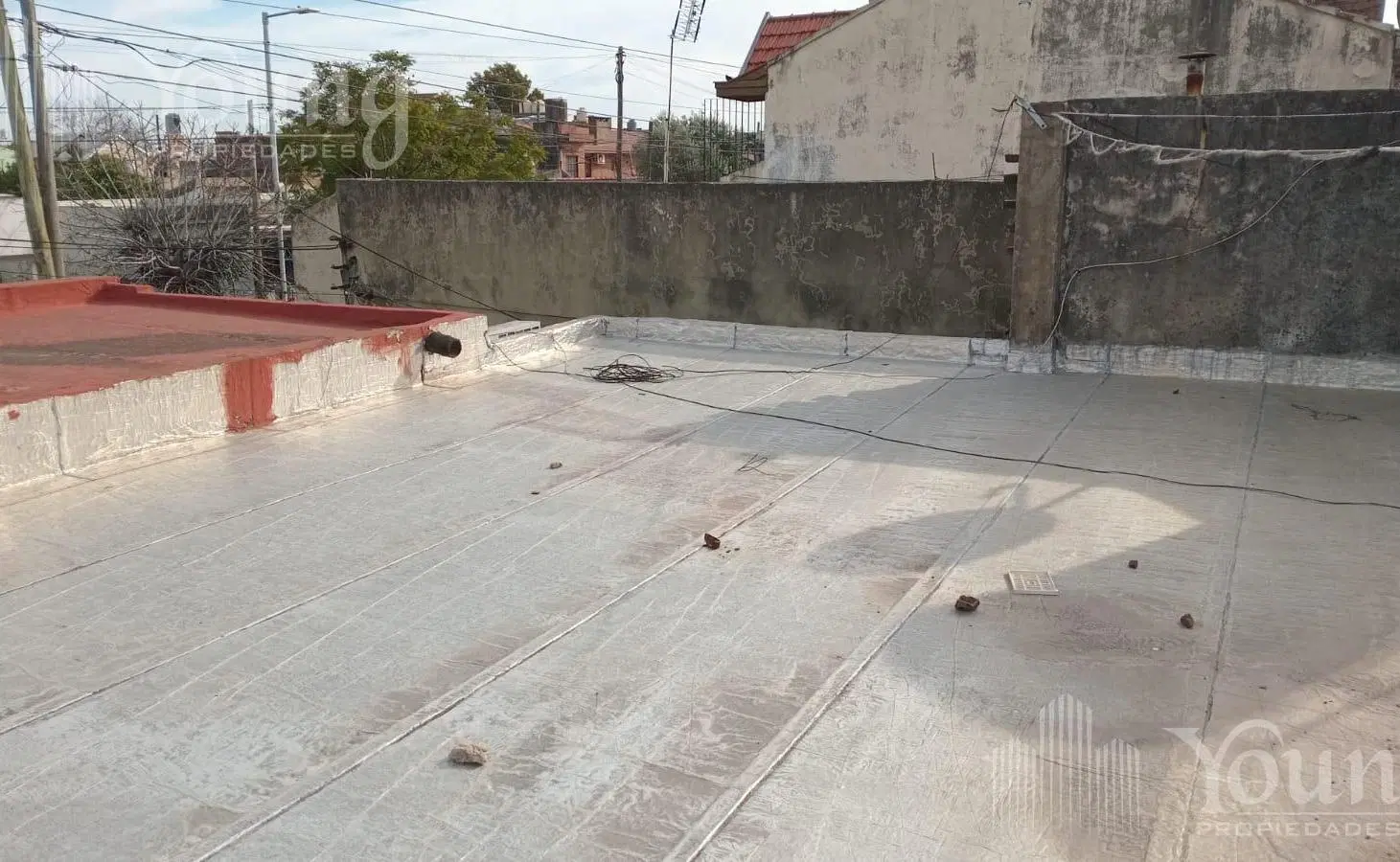 VENTA PH 4 AMBIENTES, CON PATIO Y GARAGE EN WILDE 5