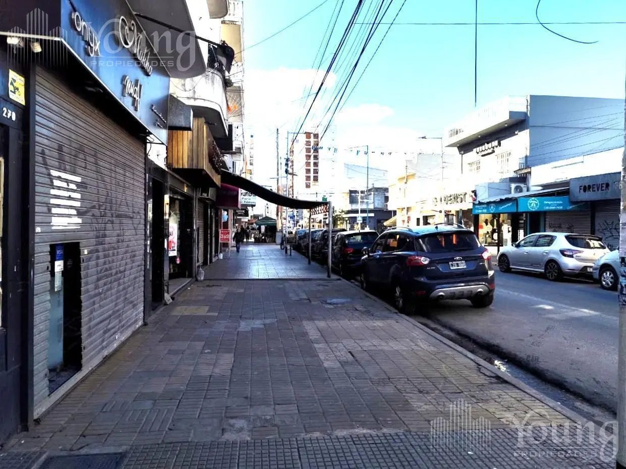 Excelente local 54m2 en alquiler sobre Las Flores centro de WIlde 3