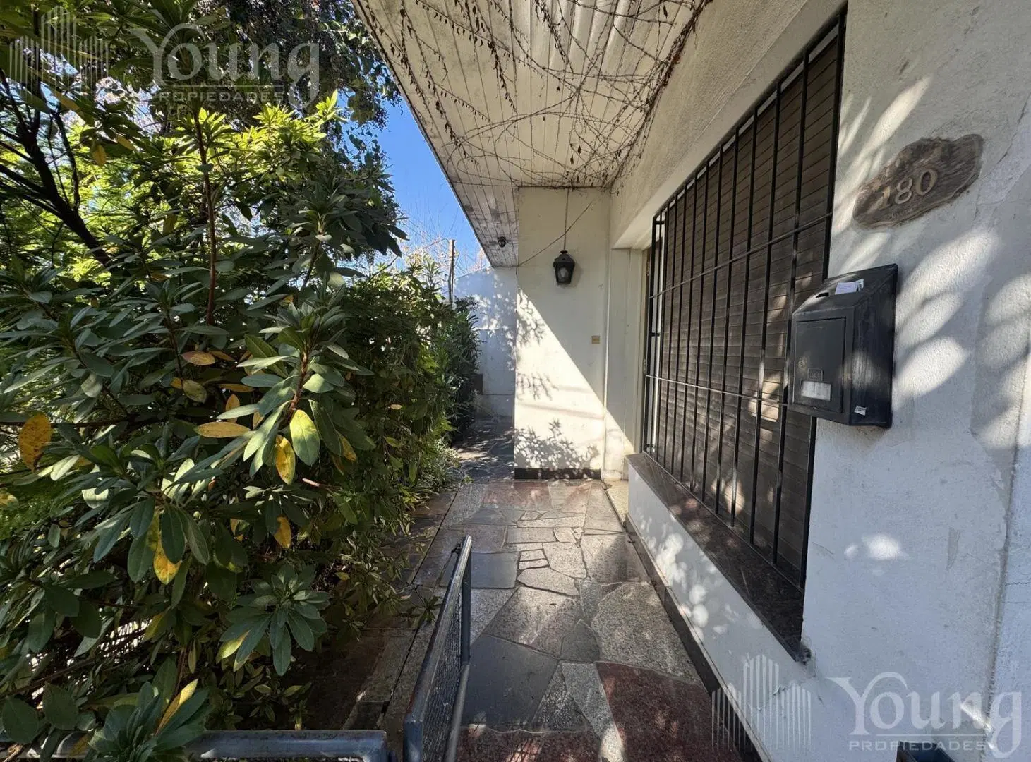 Alquiler PH 3 ambientes en Bernal 2