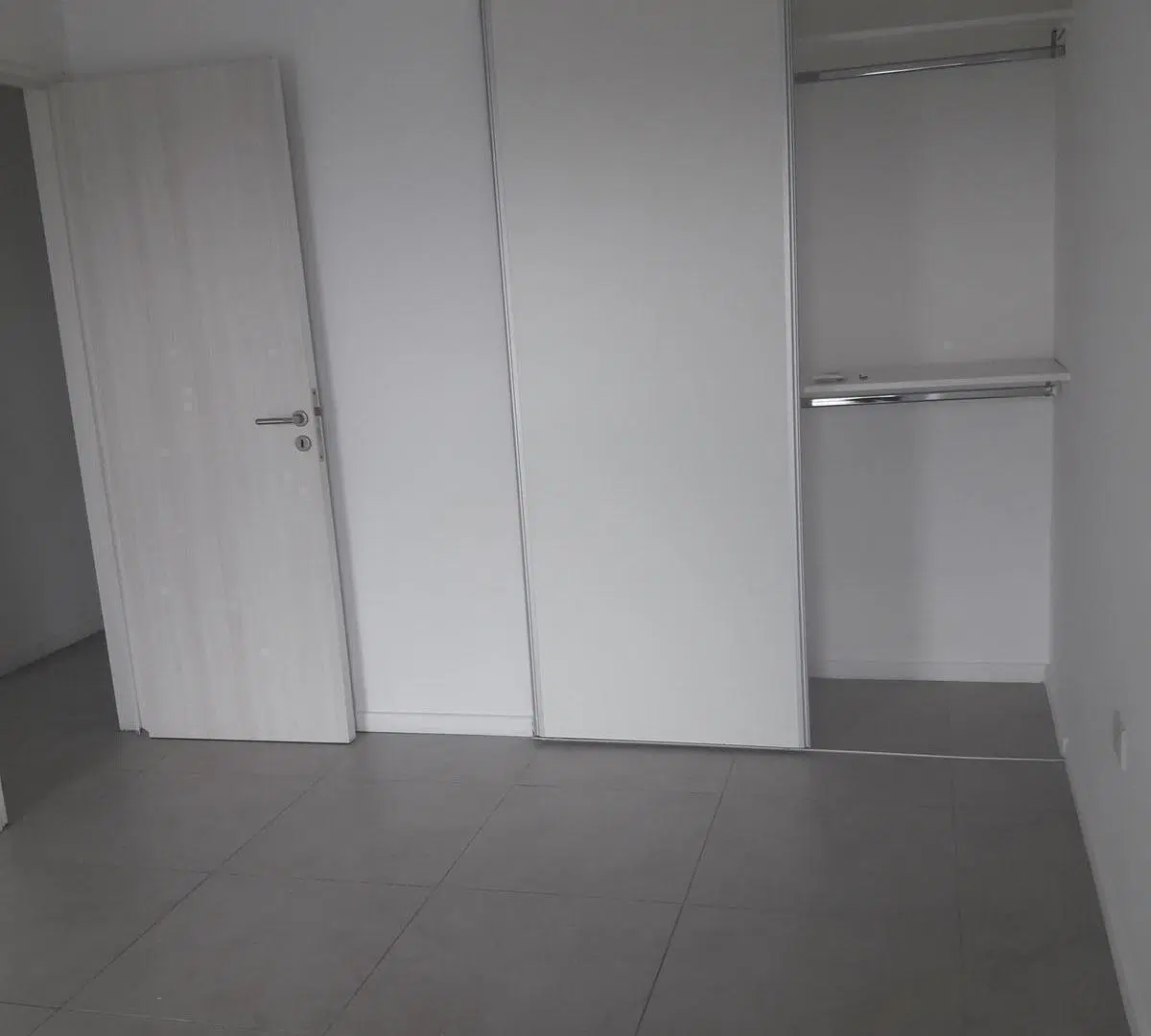 Departamento dos ambientes en alquiler centro de Wilde 5