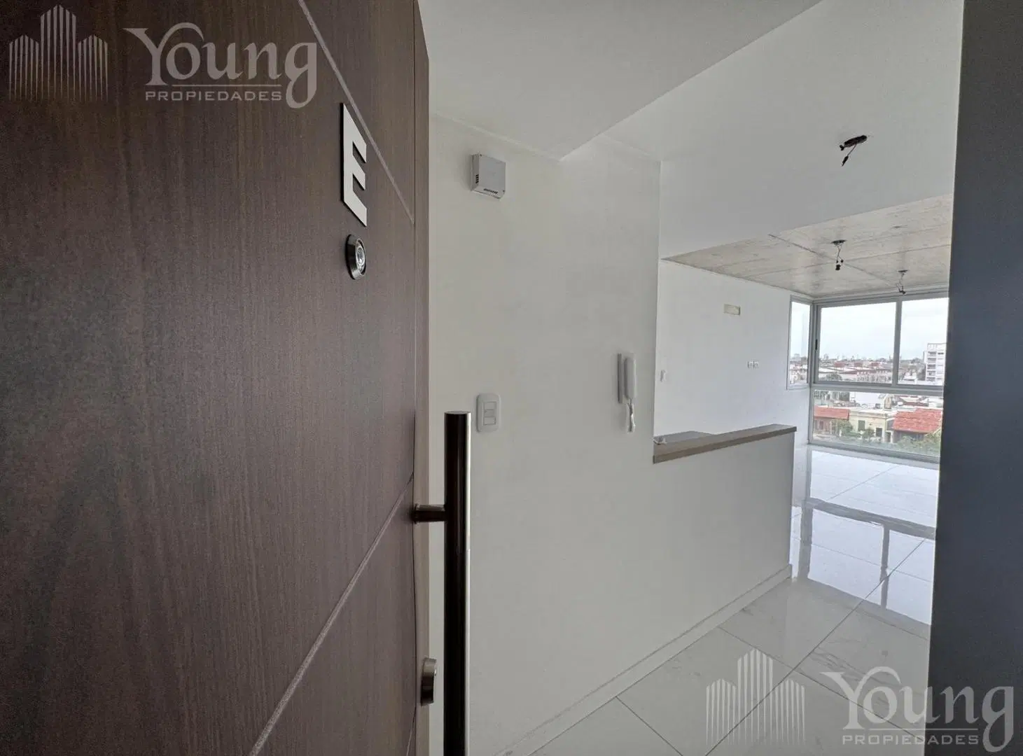 Departamento 2 ambientes con cochera venta en Wilde 4