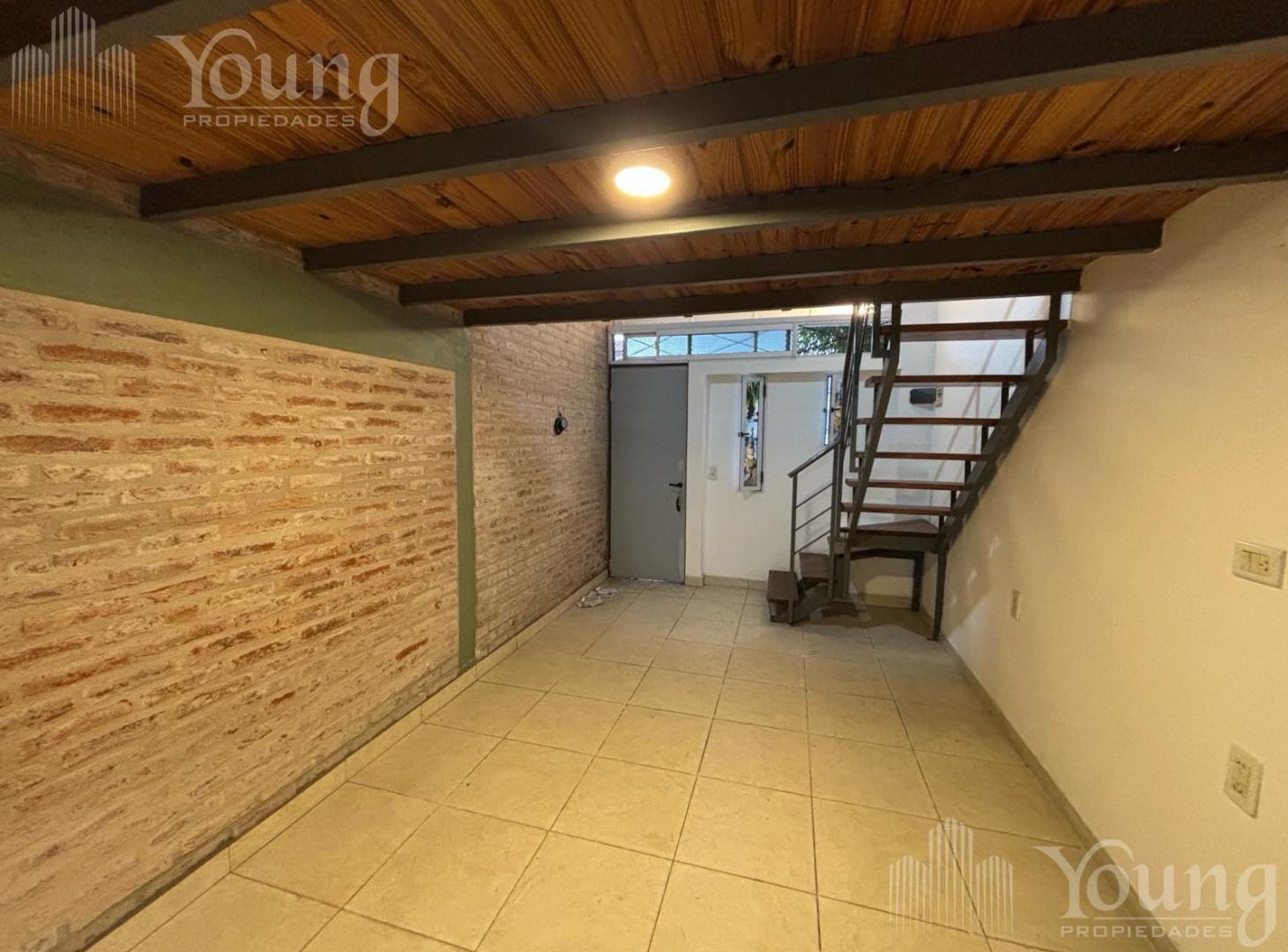 Foto de PH 2 AMBIENTES EN ALQUILER BERNAL, imagen 1