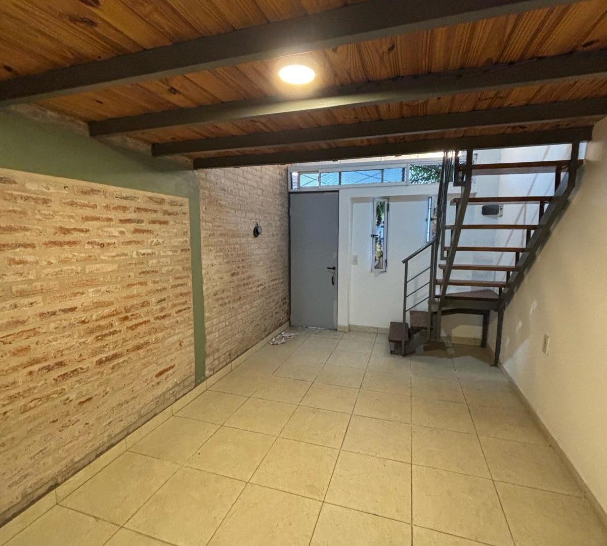 Foto de PH 2 AMBIENTES EN ALQUILER BERNAL, imagen 3