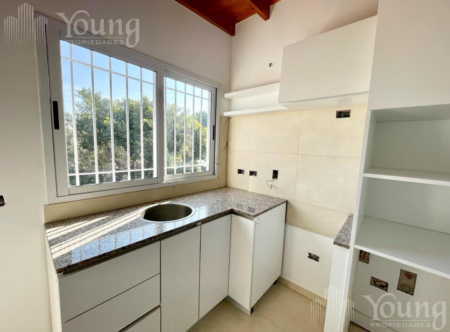 Foto de PH en venta Quilmes, imagen 2