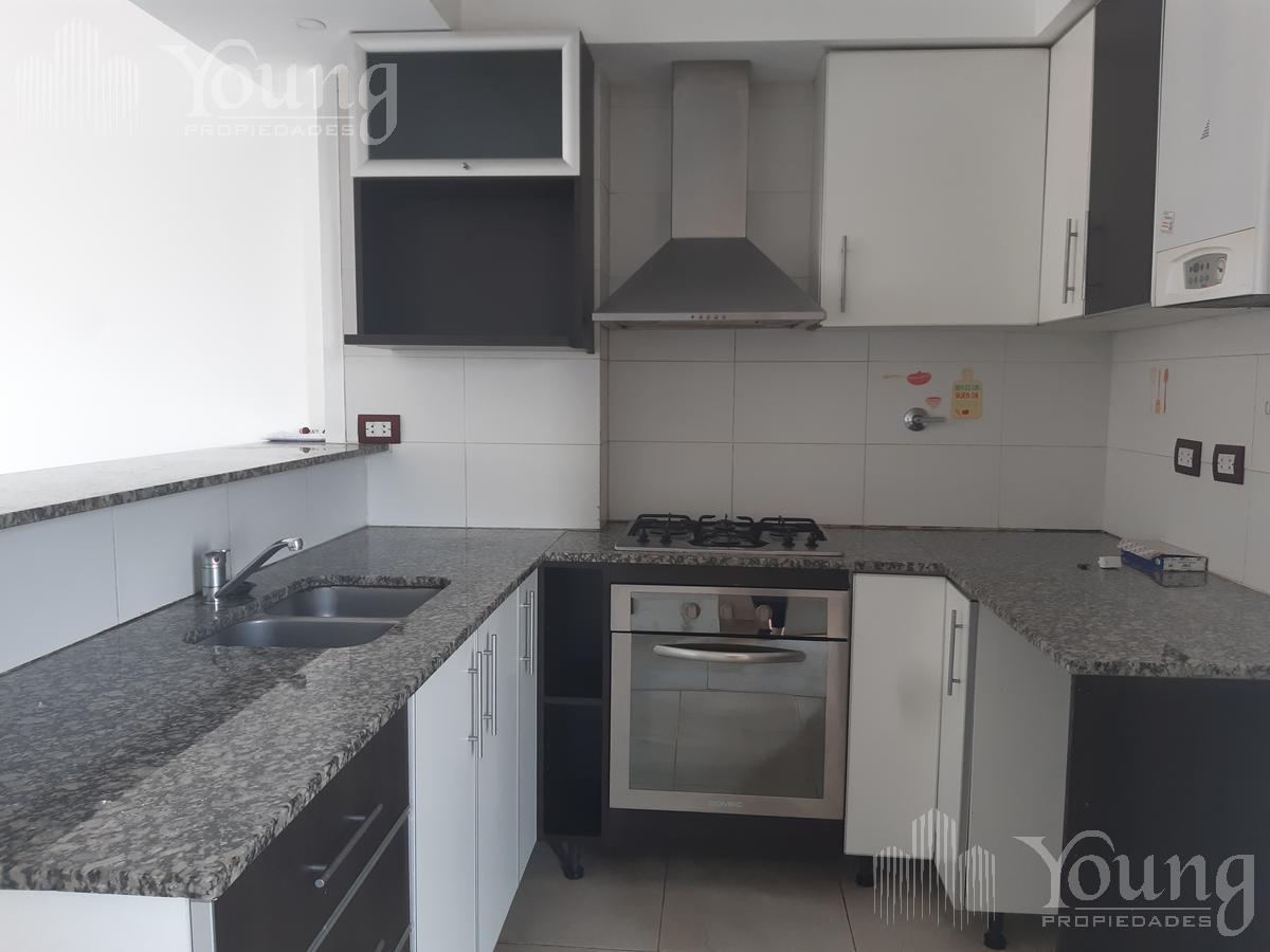Foto de Alquiler departamento 3 ambientes Bernal Centro, imagen 4