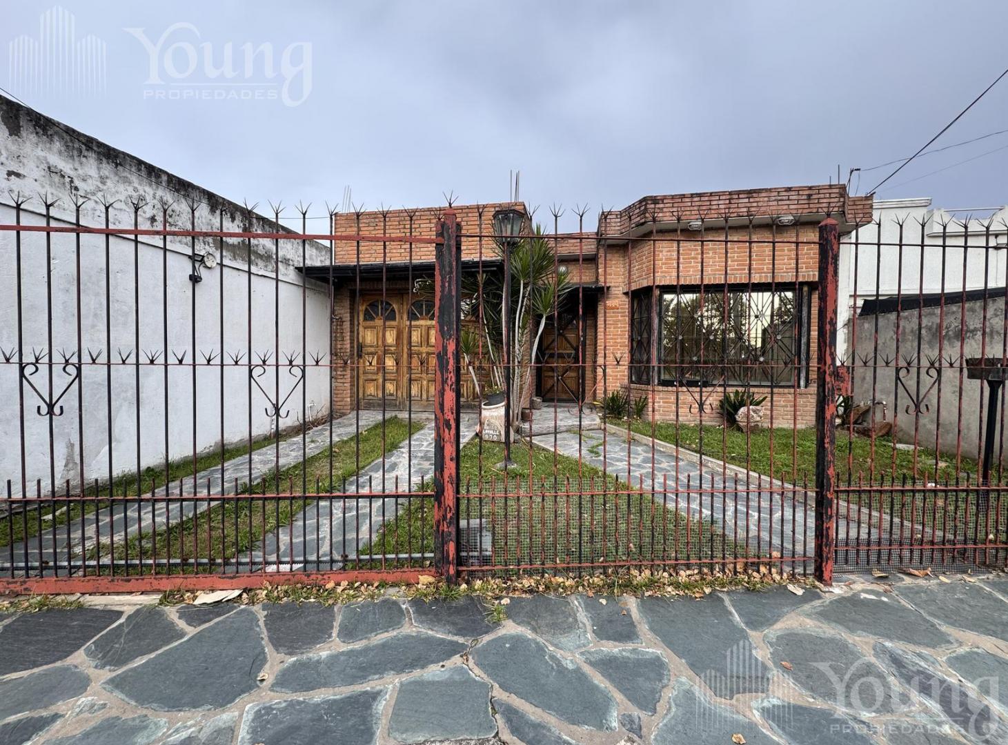 Foto de Venta Casa 2 ambientes en Bernal, imagen 3