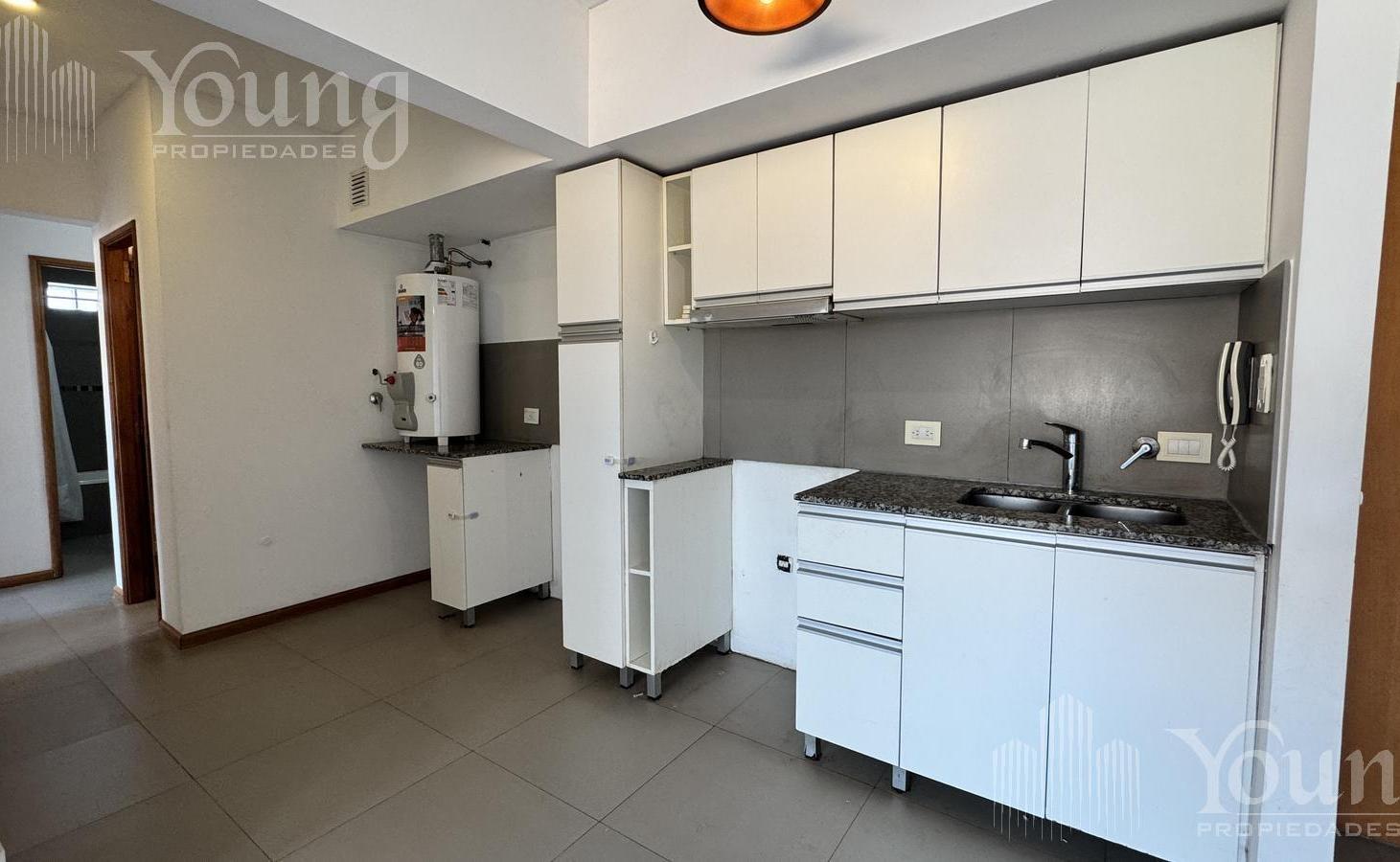 Foto de Venta Departamento 3 ambientes Bernal centro, imagen 1