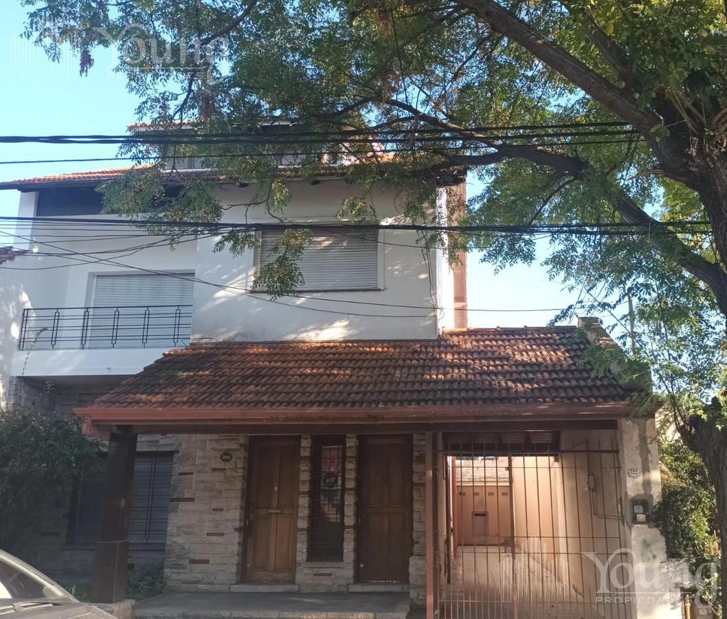 Foto de Departamento 4 ambientes con cochera en venta Bernal, imagen 1