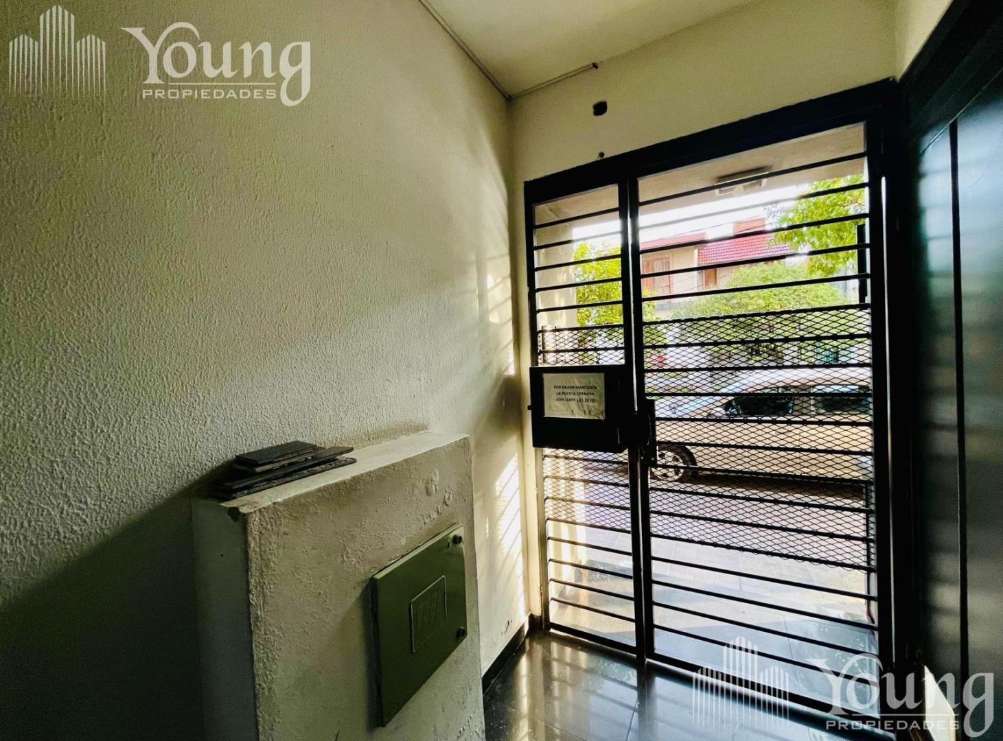 Foto de Departamento 3 ambientes en venta en Sarandí, imagen 2