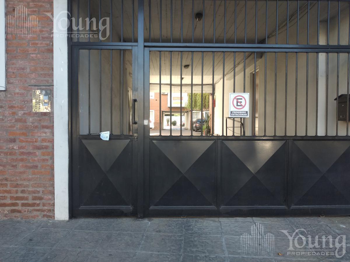 Foto de Departamento 3 dormitorios con cochera en venta en Sarandí, imagen 1