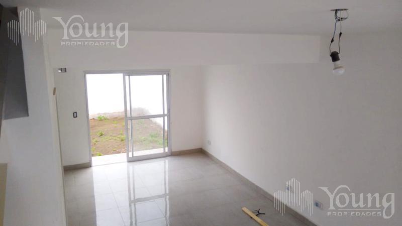 Foto de Duplex de 3 ambientes con cochera en venta en Remedios de Escalada, imagen 3