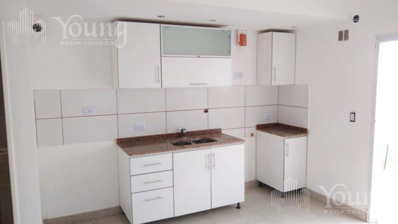 Foto de Duplex de 3 ambientes con cochera en venta en Remedios de Escalada, imagen 2