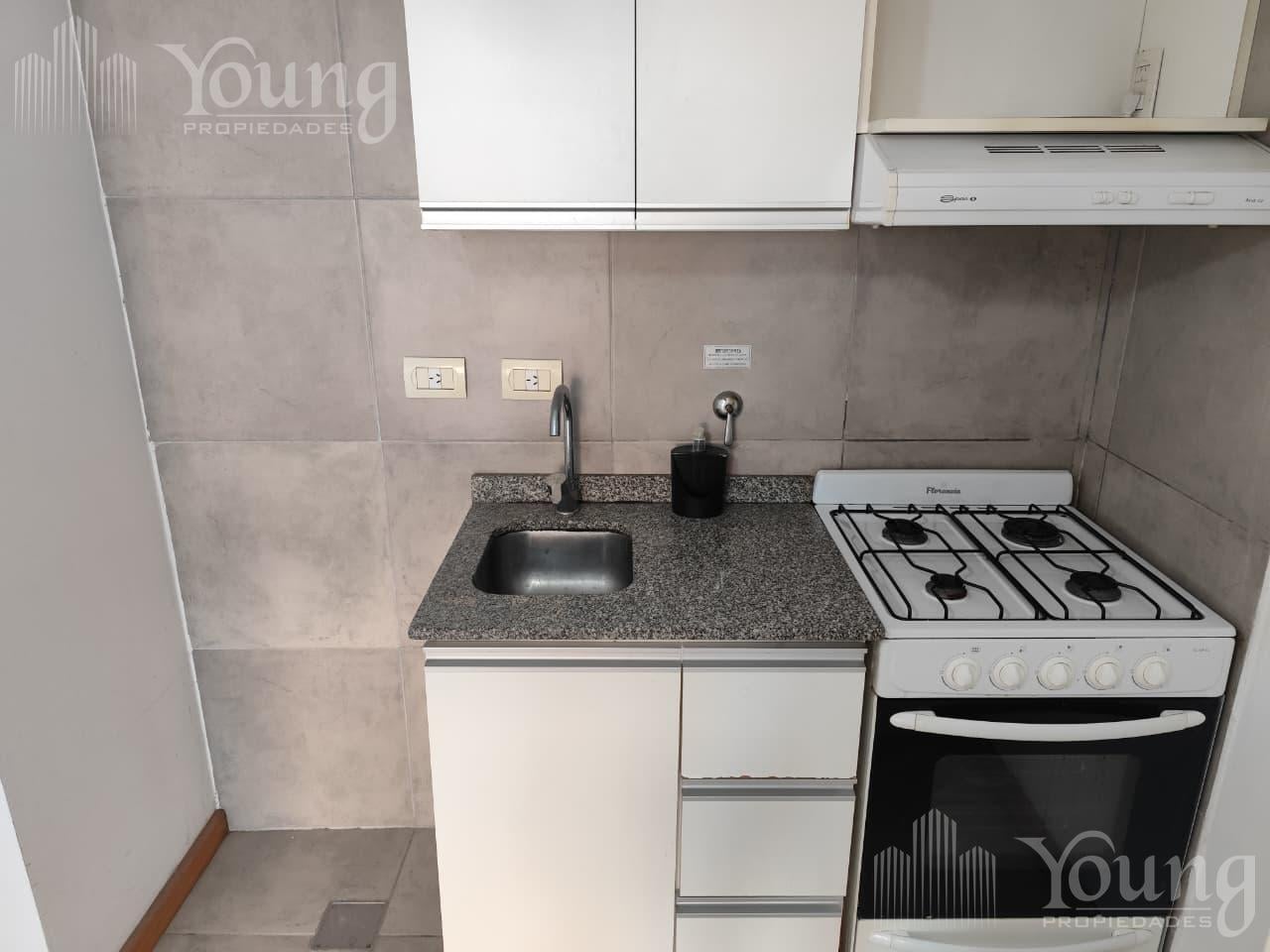Foto de Monoambiente con cochera apto profesional en alquiler en edificio con, imagen 2