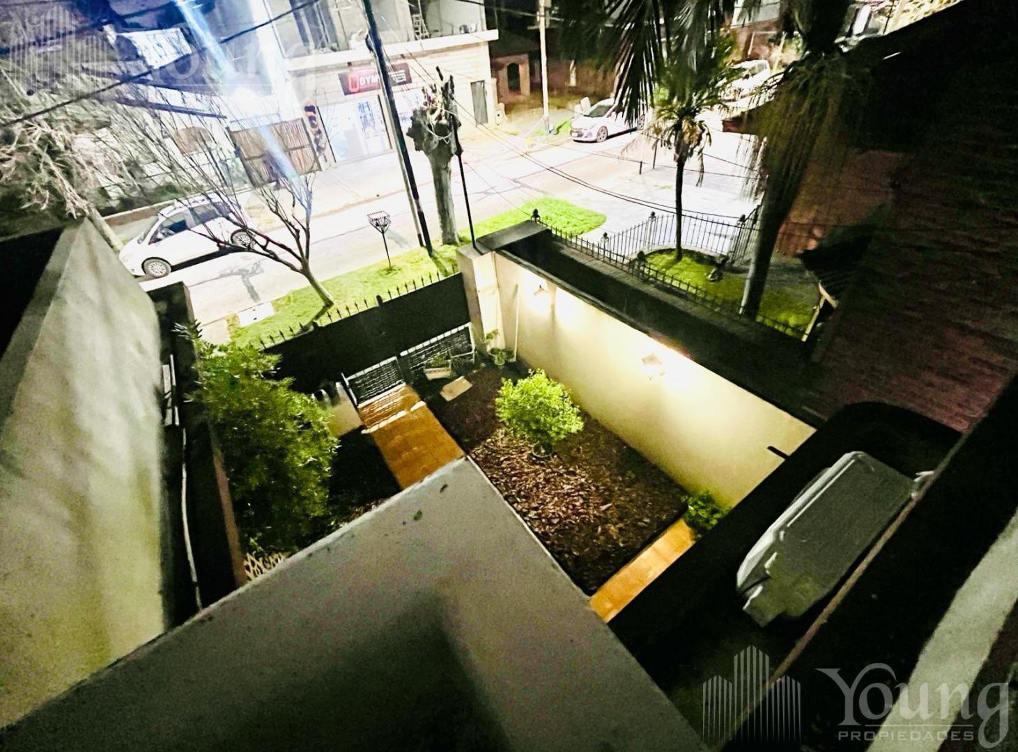 Foto de Oportunidad PH al Frente c/ Garage, Quincho, Parrilla y Doble Terraza, imagen 4