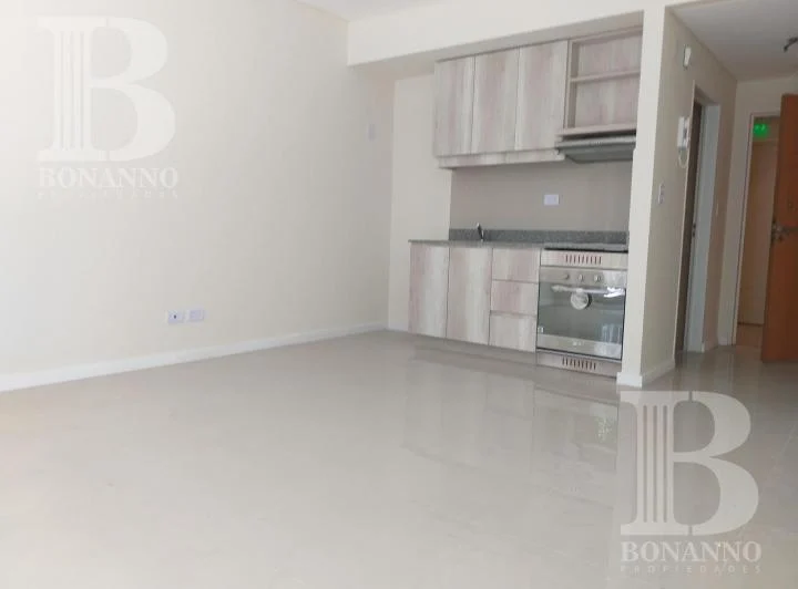 BLANCO ENCALADA AL 3000 - Monoamb con Amenitis 2