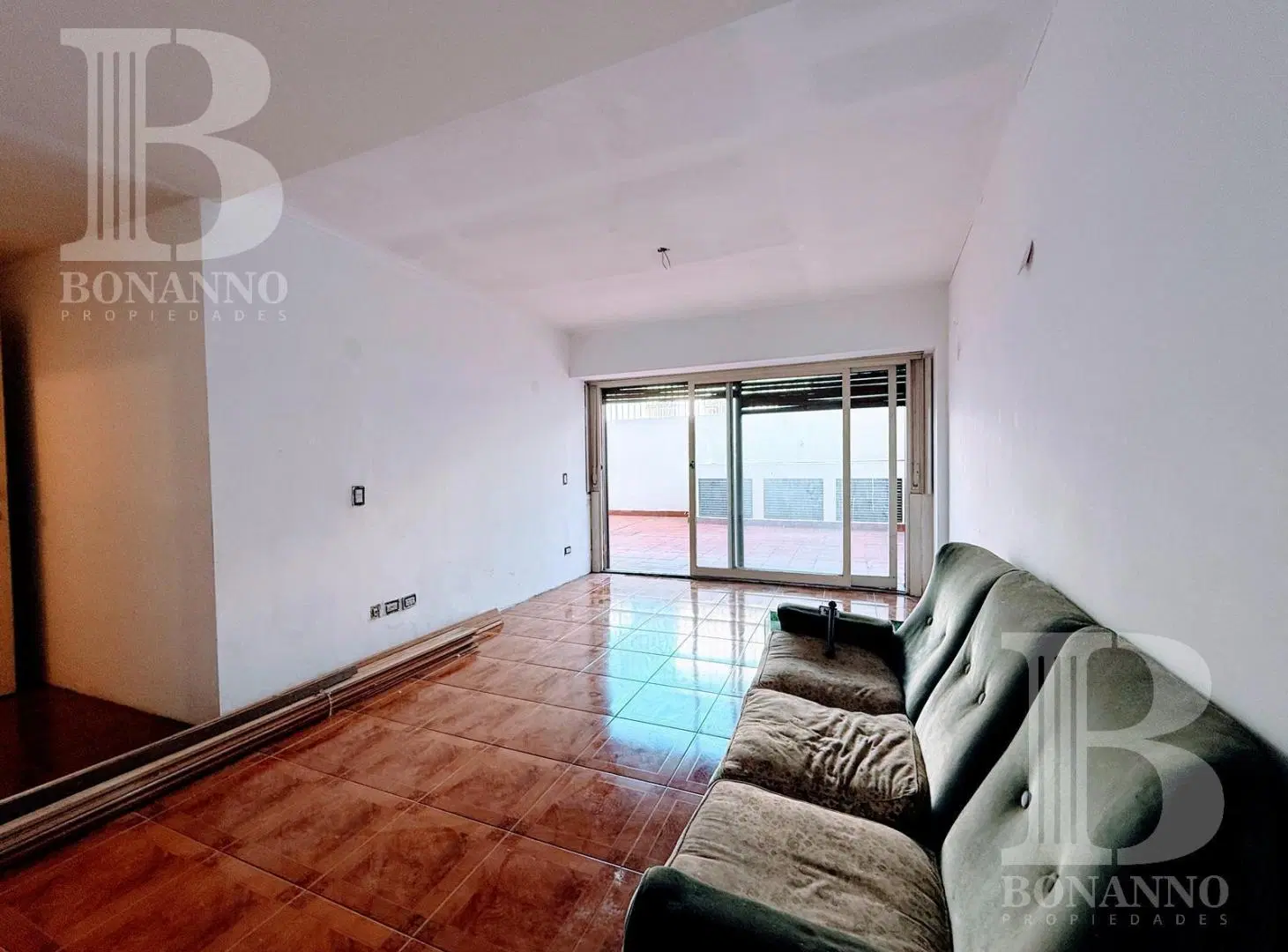 Departamento 4 Amb con Patio en Almagro 1