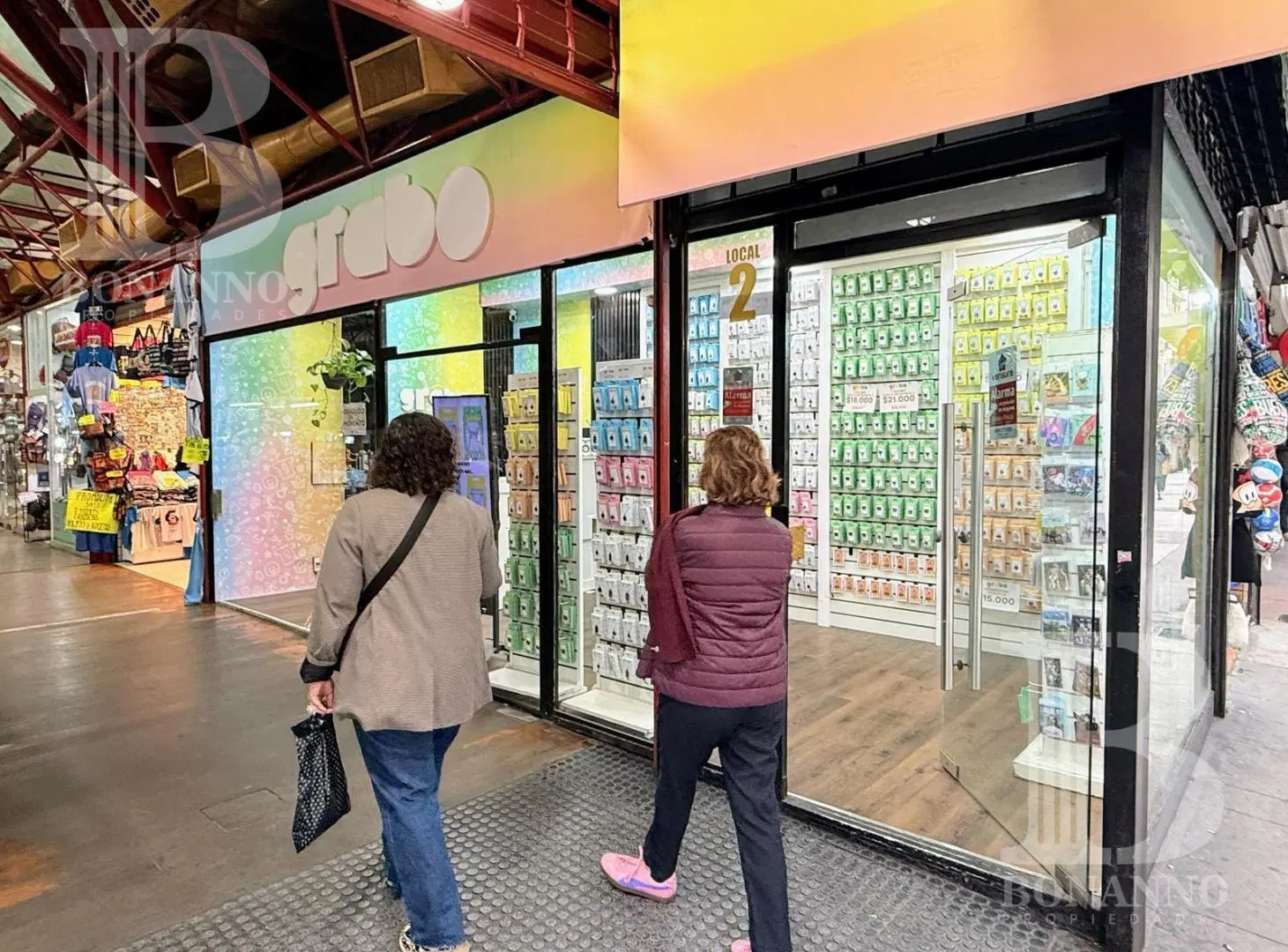 LOCAL COMERCIAL SOBRE PEATONAL en Microcentro 4