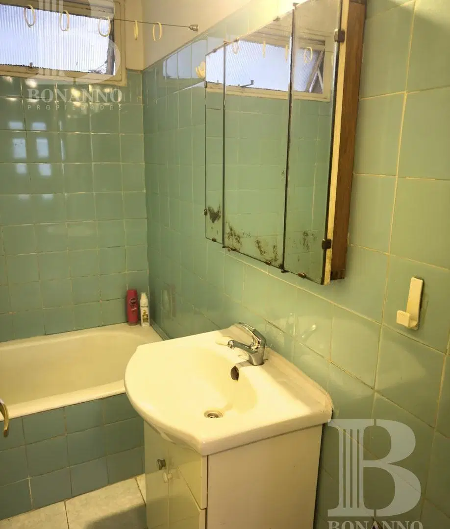 VENTA DEPARTAMENTO TRES AMBIENTES en BARRIO NORTE 2