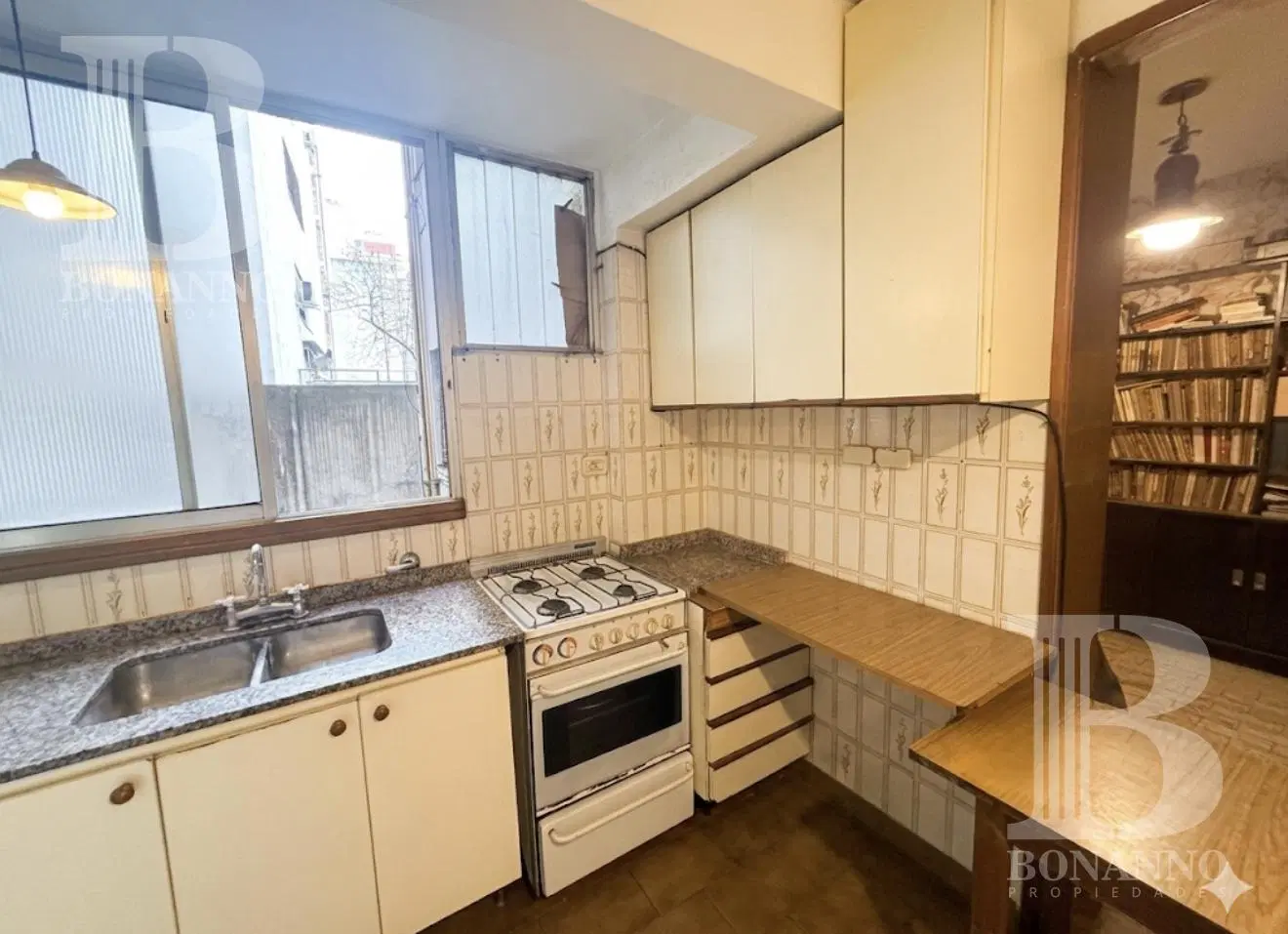 VENTA DEPARTAMENTO TRES AMBIENTES en BARRIO NORTE 4