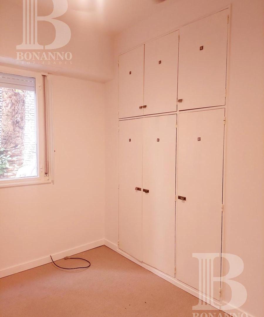Foto de Departamento en ALQUILER 3 Amb con Amplio Patio y Cochera, imagen 3