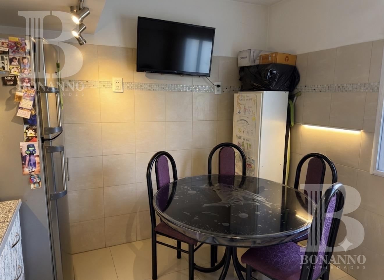 Foto de VENTA DEPARTAMENTO TRES AMB RECICLADO en Belgrano R, imagen 4