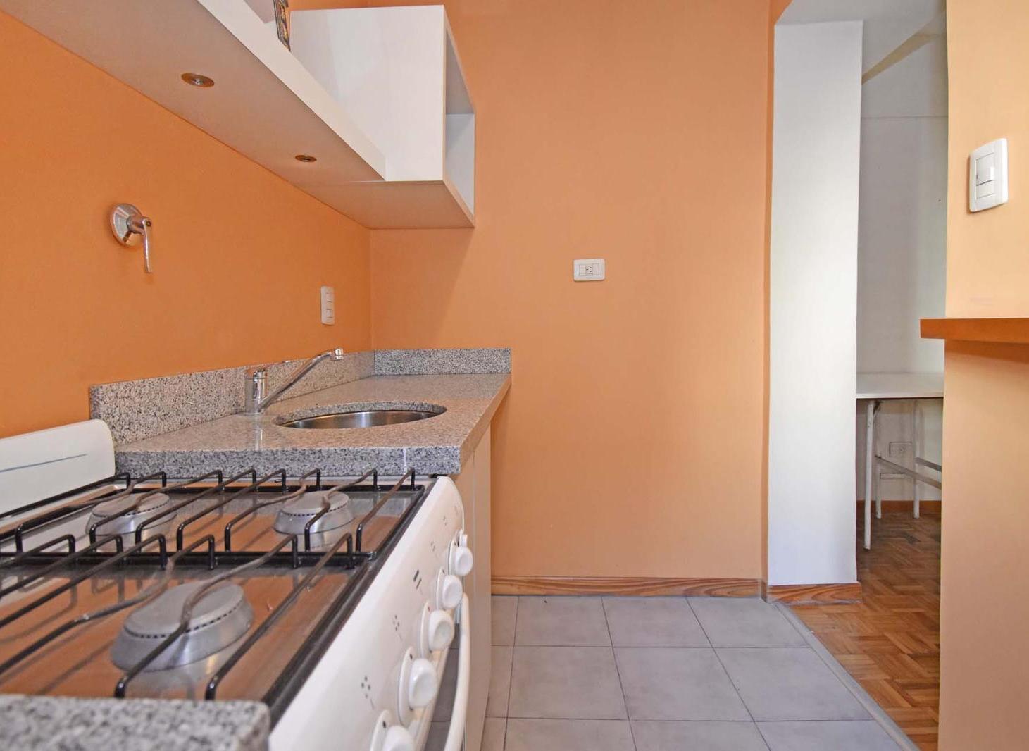 Foto de DOS AMBIENTES APTO PROFESIONAL BARRANCAS DE BELGRANO BARRIO CHINO, imagen 5