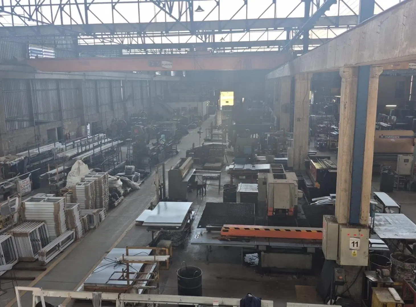 Galpon/Fabrica 2.700m2 en av japon y av voz del interior 5