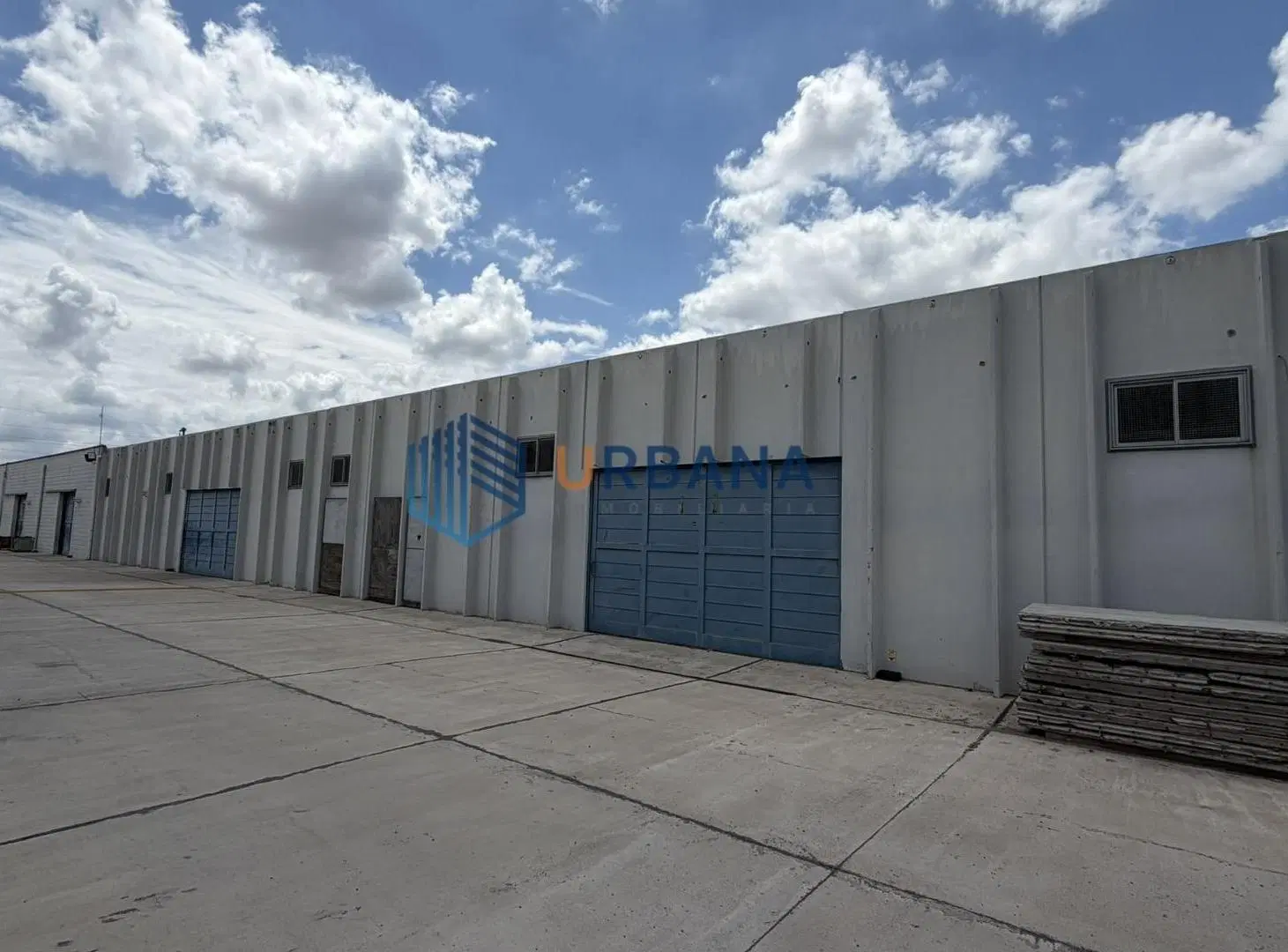 Galpones 150m2 a 920m2 en predio zona ferreyra 3
