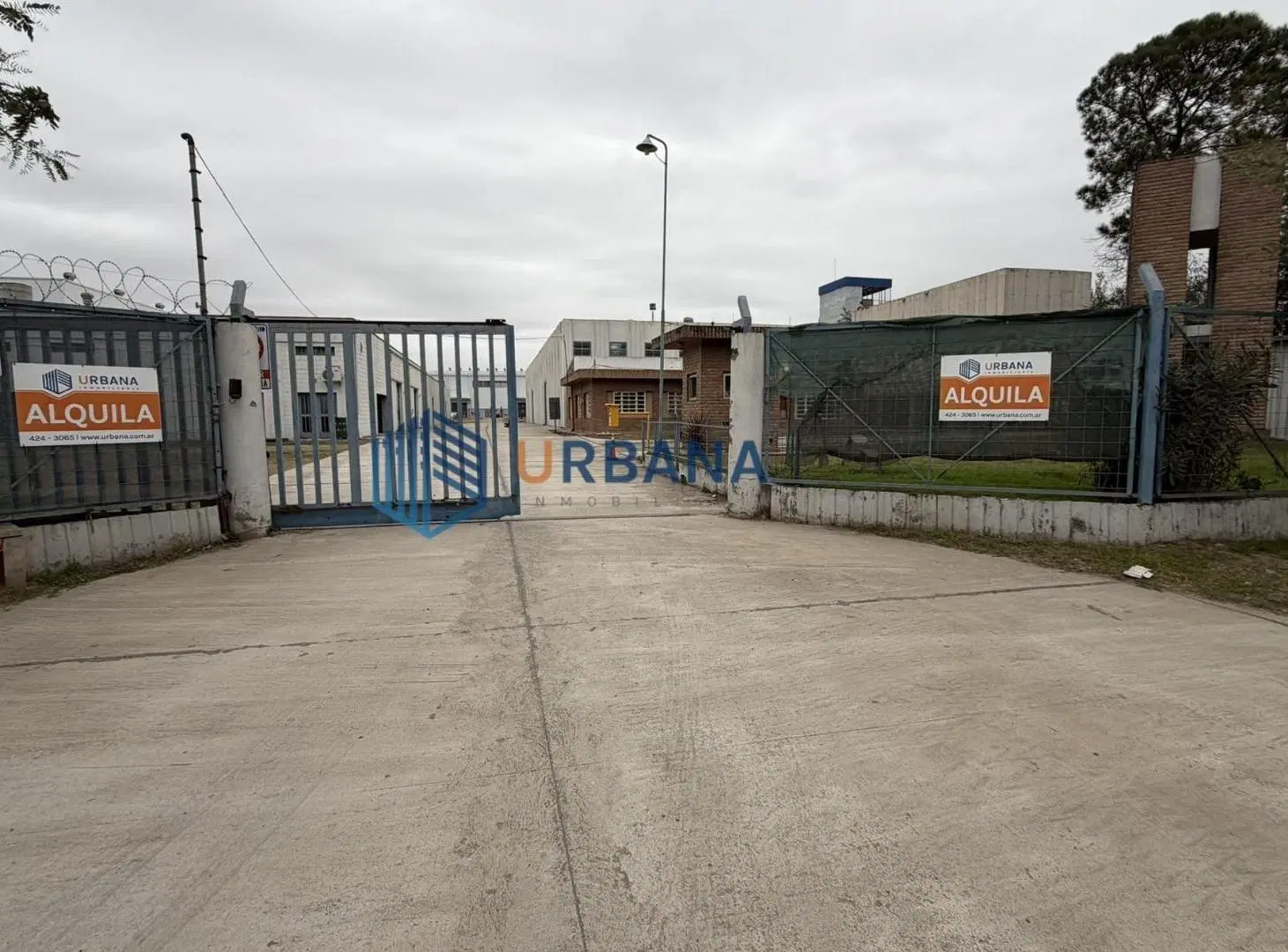 Galpones 150m2 a 920m2 en predio zona ferreyra 4