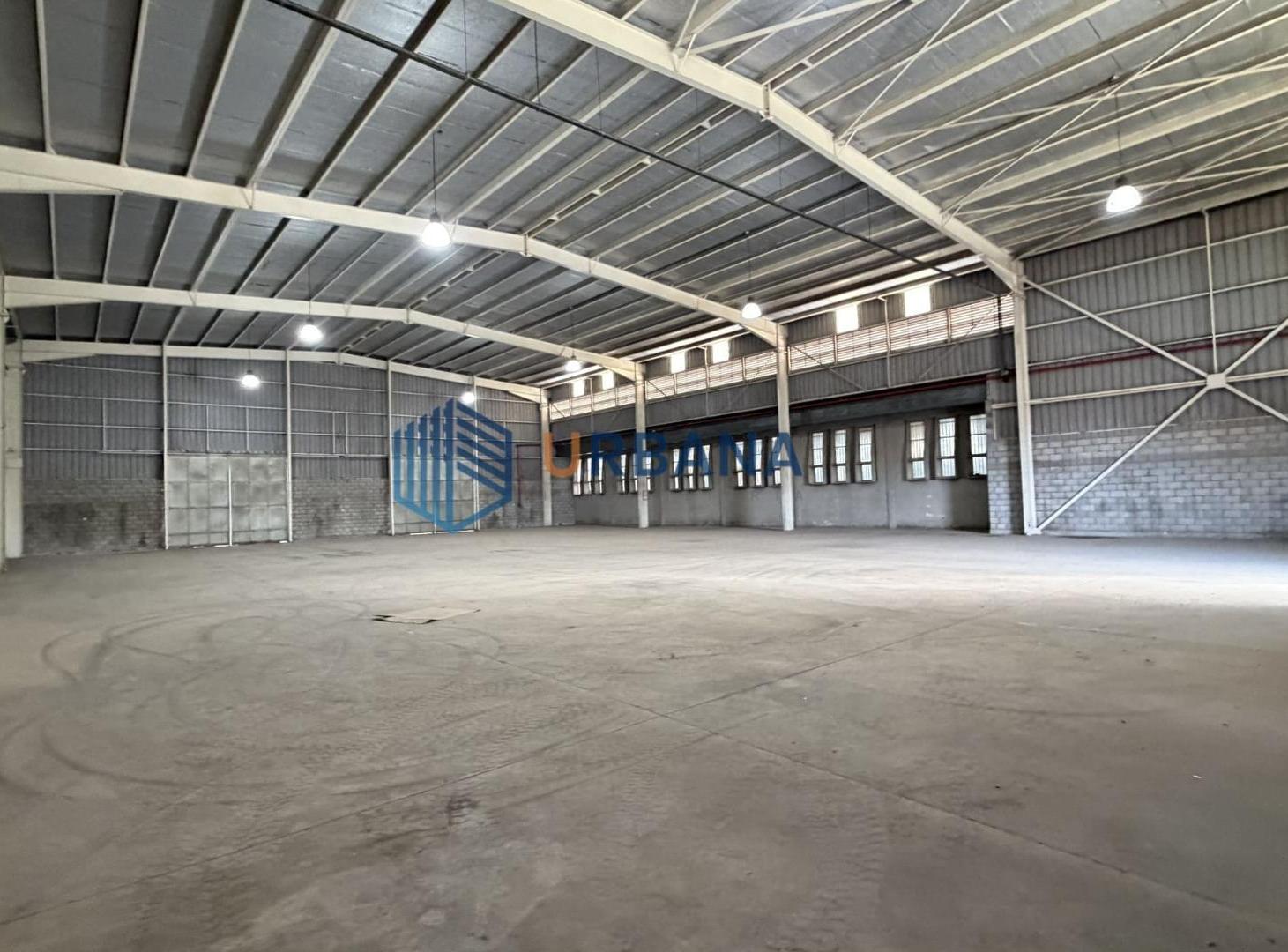 Foto de Galpon de 400m2 o 1.000m2 en predio cerrado, imagen 3