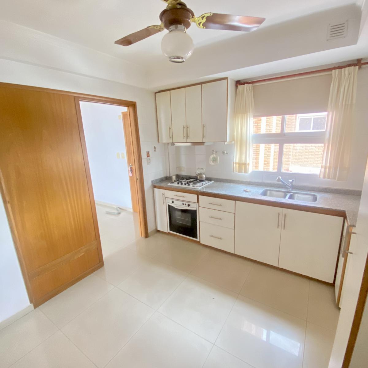 Departamento en San Nicolas de Los Arroyos 4