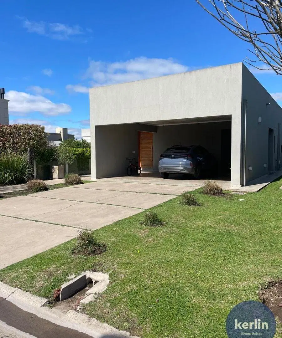Casa en San Nicolas De Los Arroyos 5