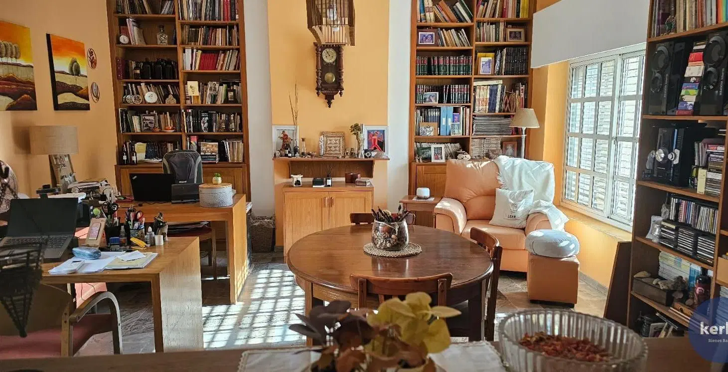 Casa en San Nicolas De Los Arroyos 5