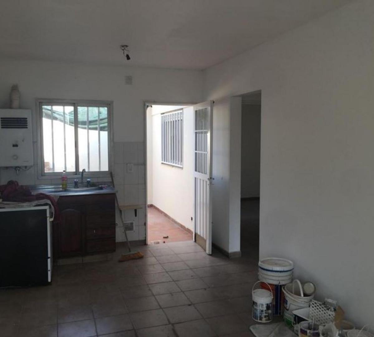 VENTA CASA 2 DORMITORIOS