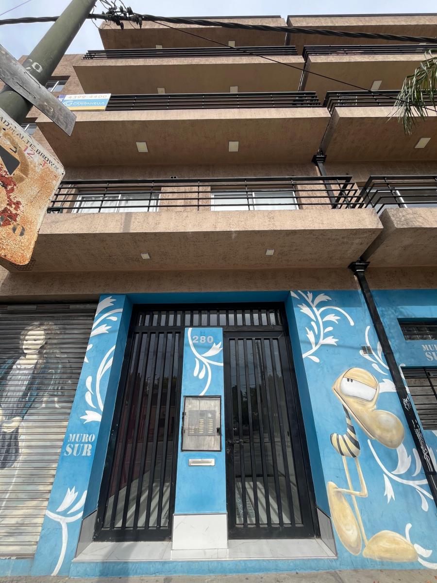 EXCELENTE MONOAMBIENTE AL FRENTE EN PB