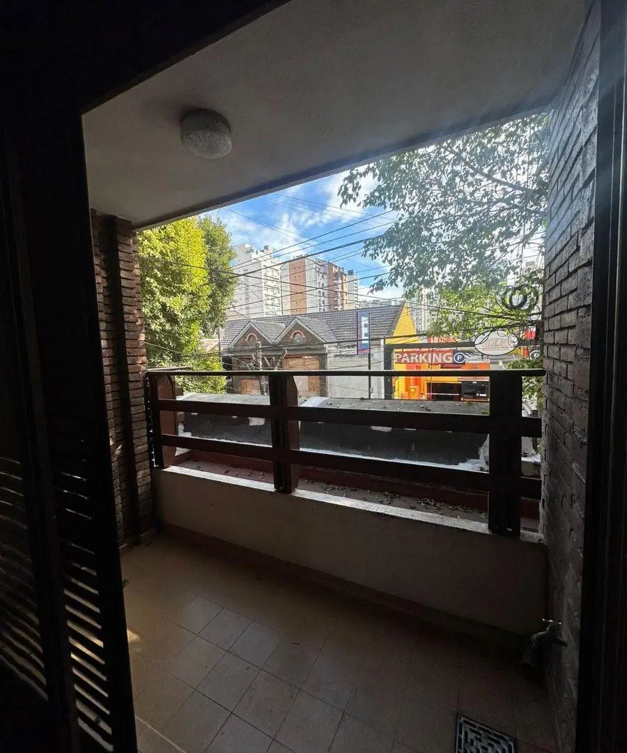 DEPARTAMENTO ENTERO EN LAS LOMITAS SOLO PROFESIONAL 2