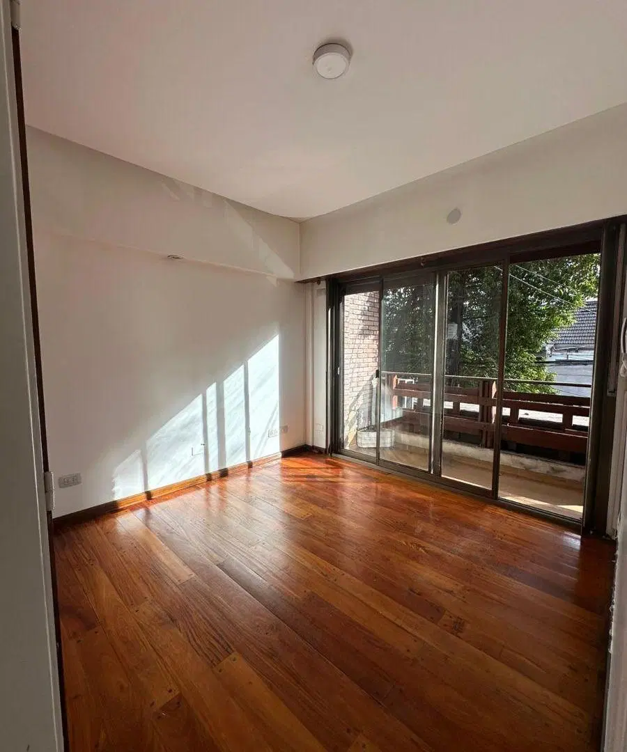 DEPARTAMENTO ENTERO EN LAS LOMITAS SOLO PROFESIONAL 5