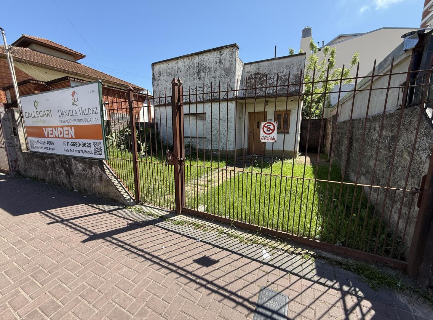 Foto de CASA A RECICLAR. PLENO CENTRO. BAJAMOS EL PRECIO!!!, imagen 2