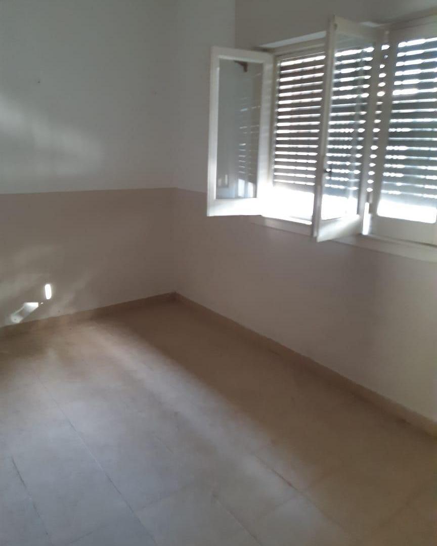 Foto de SE ALQUILA CASA CON DOS HABITACIONES.- EXCELENTE UBICACION, imagen 3