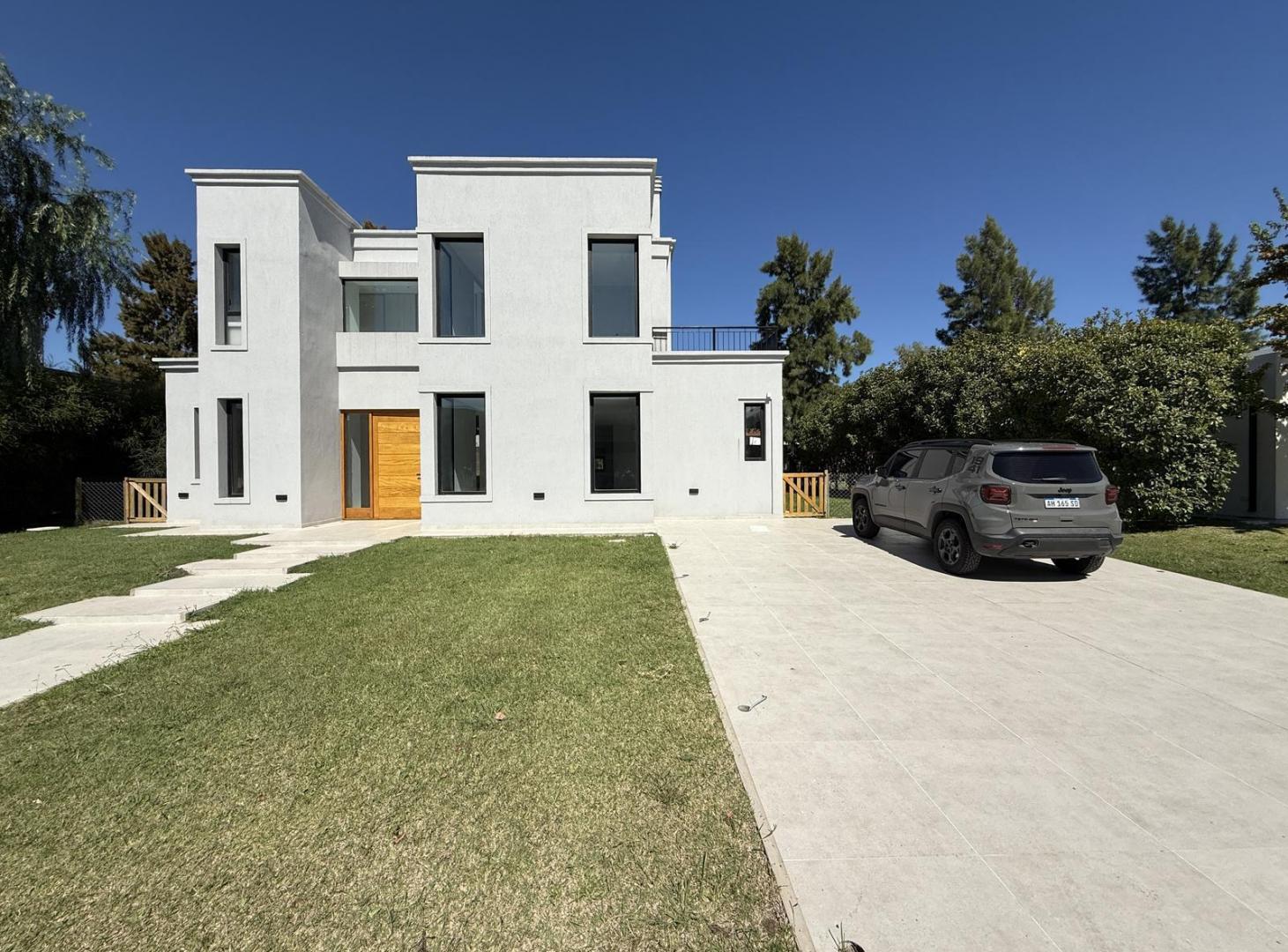 Foto de Casa a estrenar en venta en barrio privado "Las Golondrinas", imagen 1