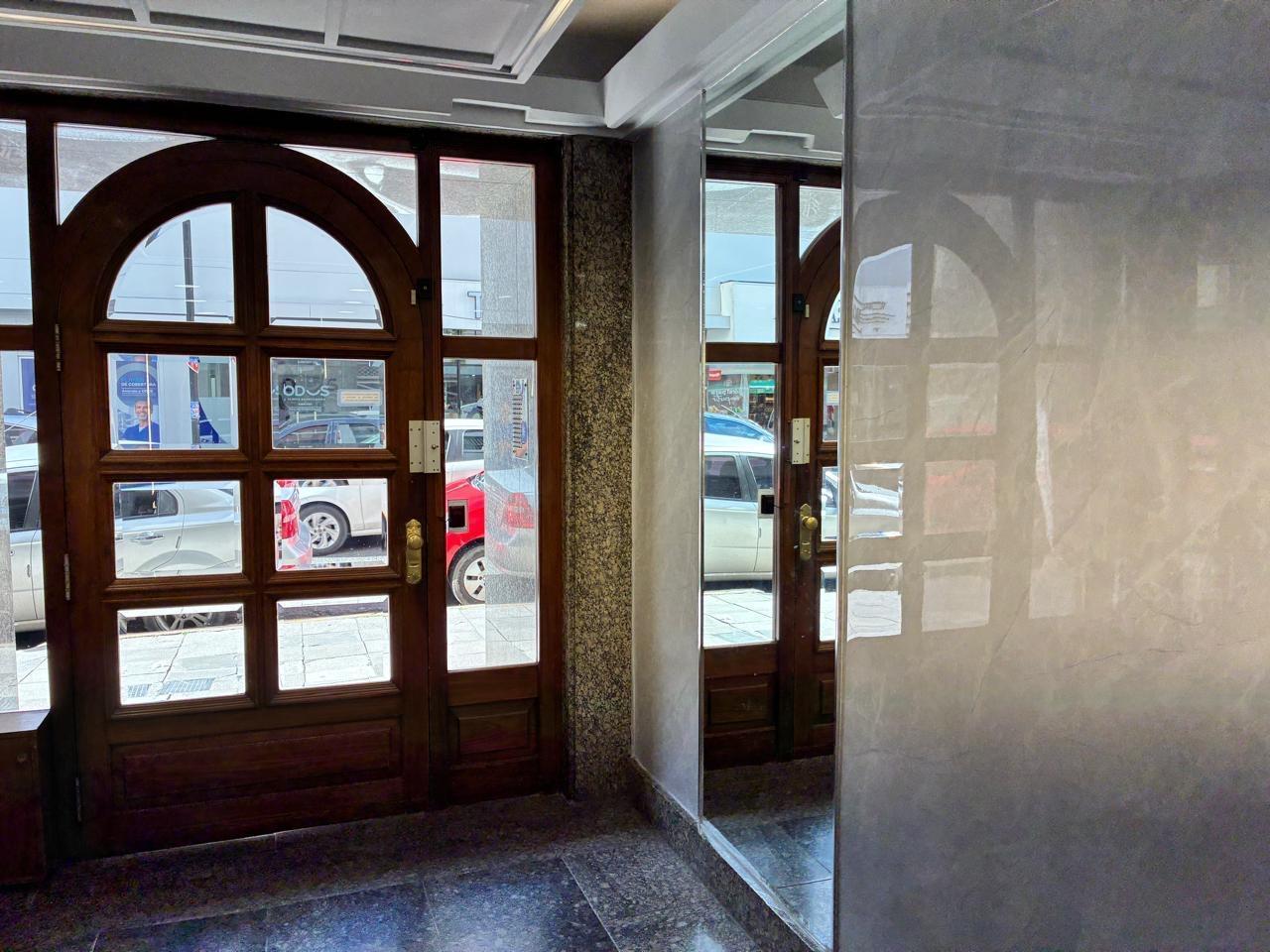 Foto de Departamento dos ambientes en venta. Pleno centro de Quilmes, imagen 3