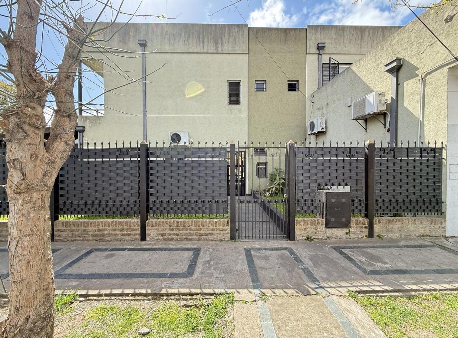 Foto de SE VENDE AMPLIA CASA CON LOCAL EN PLENO CENTRO, imagen 4