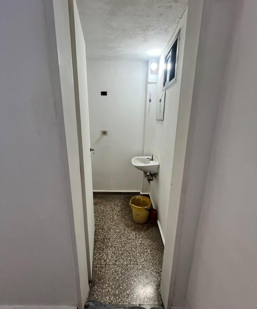 Foto de LOCAL EN ALQUILER PLENO CENTRO DE BERAZATEGUI, imagen 3