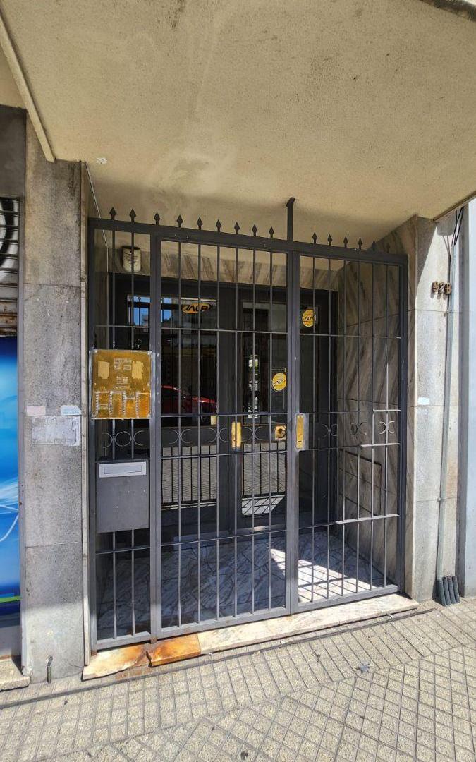 Foto de MAIPU 900 Monoambiente para inversión. Posee balcón. Buena renta., imagen 2