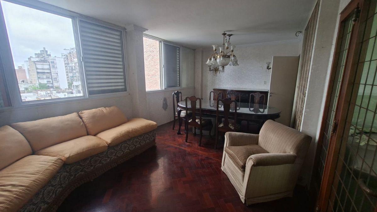 Foto de SARMIENTO 1361 - Amplio Dpto 2 dorm c/cochera, imagen 4